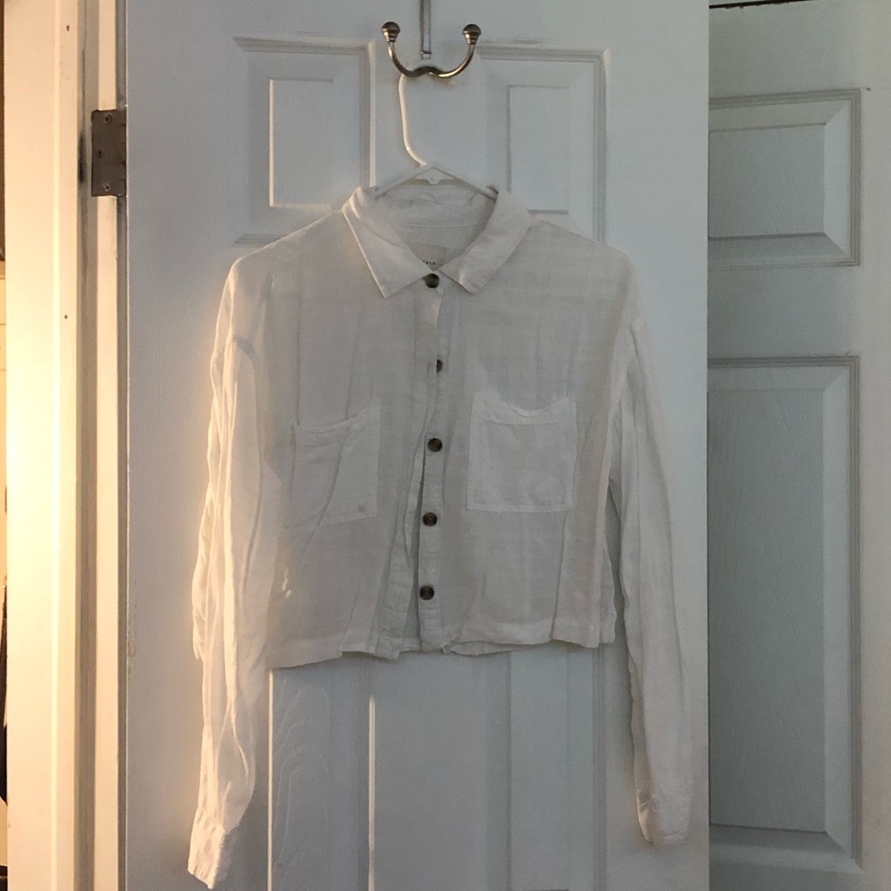 Cropped button down